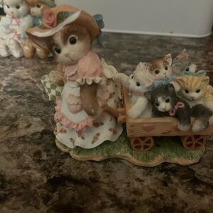 Charming Cat Figurine with Kittens in Cart